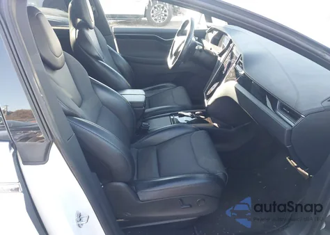 2018 Tesla Model X 100D/75D/P100D из США, поврежденный, VIN 5YJXCAE23JF135644